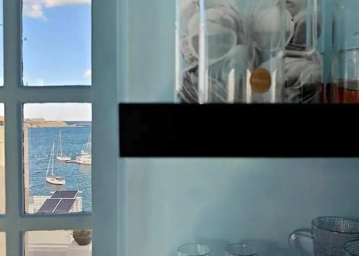 Harbour Heights Tatil Evi *